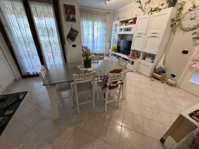 Appartamento in vendita di 122 m² in Via Marsica, 27