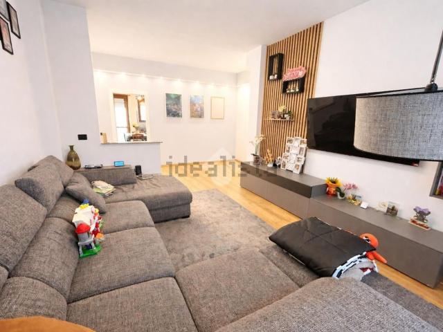 Appartamento in vendita di 122 m² in Via Mascagni, 6