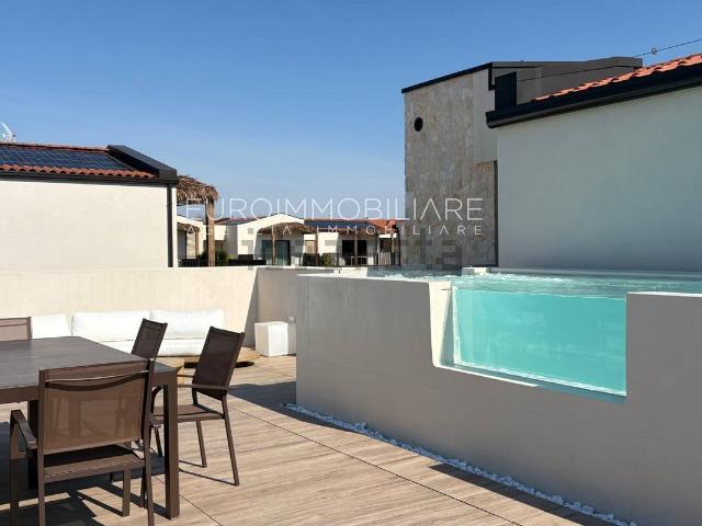 Appartamento in vendita di 122 m² in Via Michelangelo Buonarroti