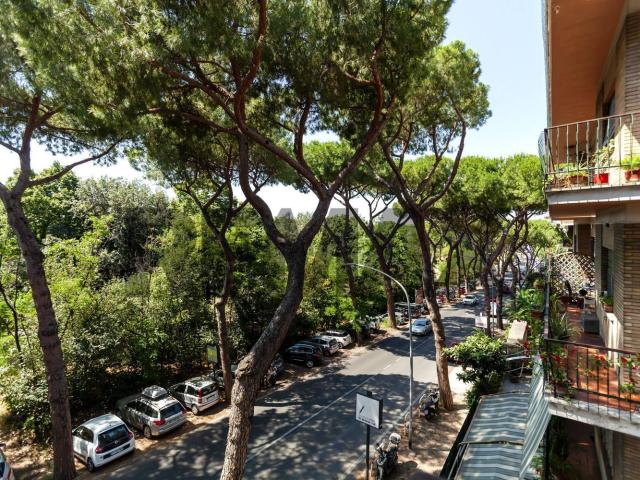 Appartamento in vendita di 122 m² in Via Nomentana, 903