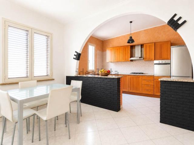 Appartamento in vendita di 122 m² in Via San Pellico, 40