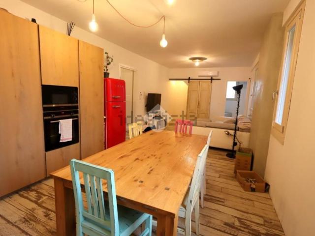 Appartamento in vendita di 122 m² in Via Sant&apos Angela Merici, 14