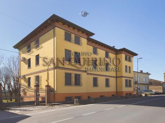 Appartamento in vendita di 122 m² in Via Staffola, 8