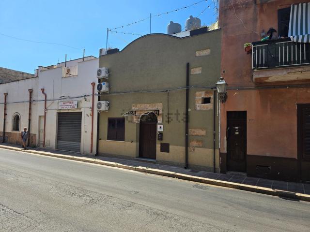 Appartamento in vendita di 122 m² in Via Palermo