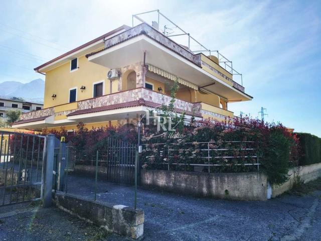 Appartamento in vendita di 122 m² in Via Piano delle Donne, 51