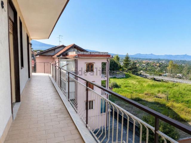 Appartamento in vendita di 122 m² in Via Provinciale Per Santa Maria Ammalati, 144