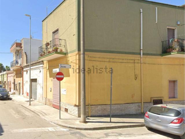 Appartamento in vendita di 122 m² in Via Tenente Occhinegro, 84