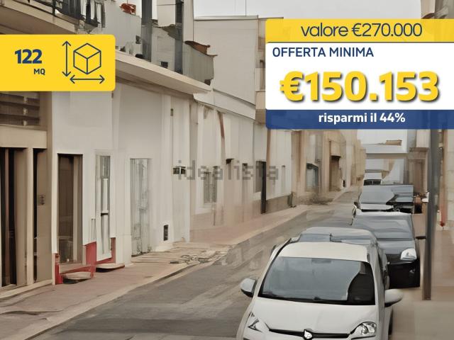 Appartamento in vendita di 122 m² in Via Trento