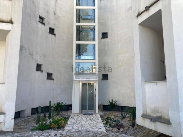 Appartamento in vendita di 122 m² in Via Umberto Maddalena, 52
