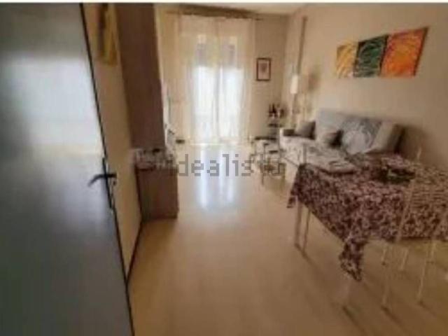 Appartamento in vendita di 122 m² in Via Ugo Foscolo, 128