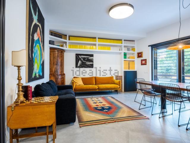 Appartamento in vendita di 122 m² in Via Val Pellice, 54