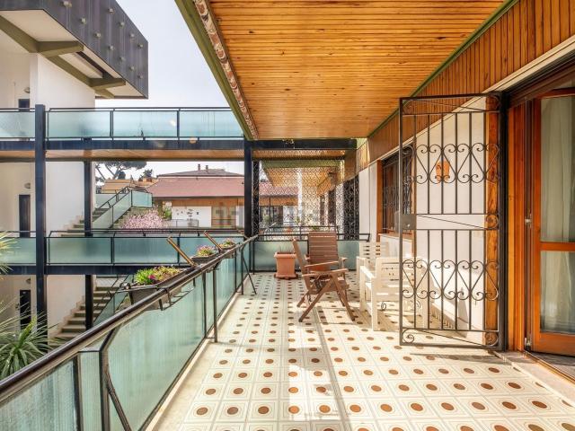 Appartamento in vendita di 122 m² in Via Vecchia di Grottaferrata, 14