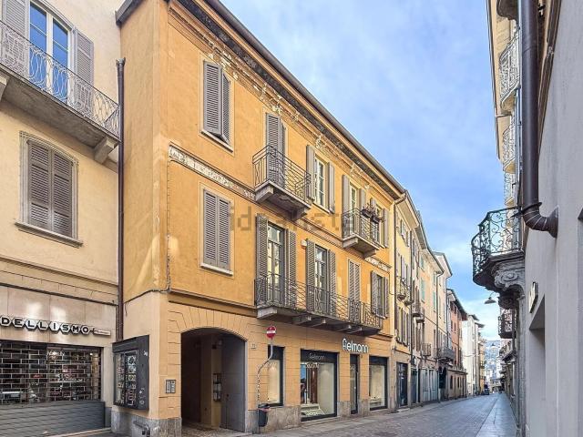 Appartamento in vendita di 122 m² in Via Vittorio Emanuele II
