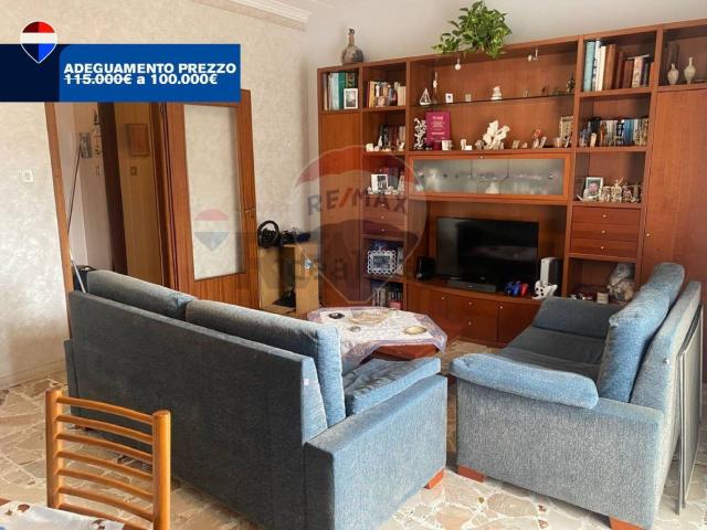 Appartamento in vendita di 122 m² in Viale delle Medaglie D&apos Oro, 6