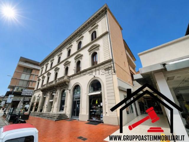 Appartamento in vendita di 122 m² in Corso Giacomo Matteotti