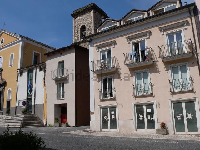 Appartamento in vendita di 122 m² in Piazza Umberto I, 1