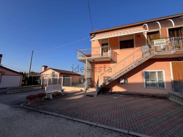 Appartamento in vendita di 122 m² in Strada Statale 309 Romea, 11