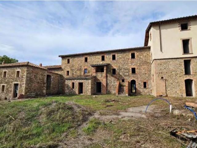 Appartamento in vendita di 12369 m² in Strada Provinciale n.64