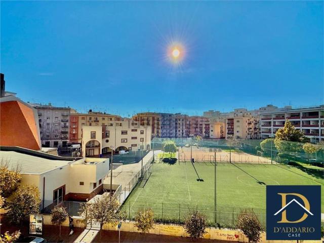 Appartamento in vendita di 123 m² in Via Calabria, 23
