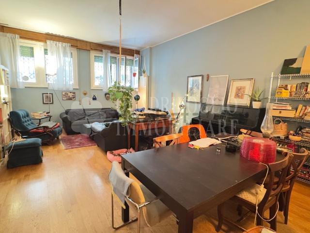 Appartamento in vendita di 123 m² in Via Appia Nuova, 572