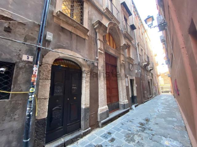 Appartamento in vendita di 123 m² in Via Bonajuto, 3