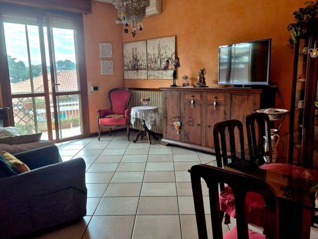 Appartamento in vendita di 123 m² in Via Benaco, 15