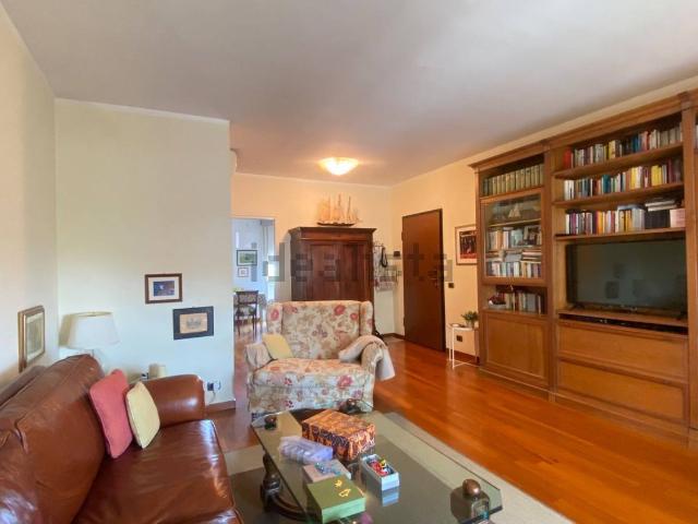 Appartamento in vendita di 123 m² in Via Giuditta Sidoli