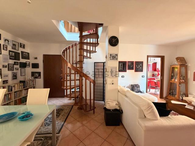 Appartamento in vendita di 123 m² in Via Giuseppe Mazzini, 289