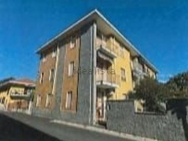 Appartamento in vendita di 123 m² in Via Giosuè Carducci, 47