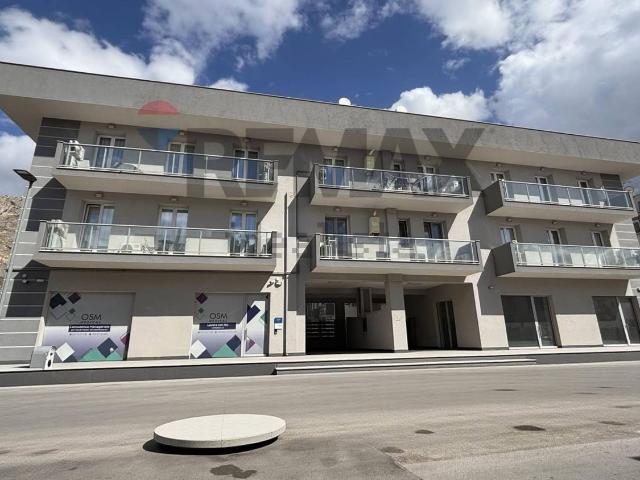 Appartamento in vendita di 123 m² in Via Giovanni Falcone, 75