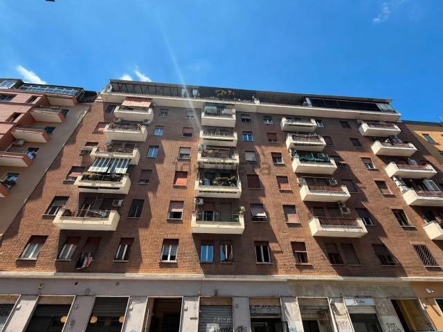Appartamento in vendita di 123 m² in Via Girolamo Benzoni, 26