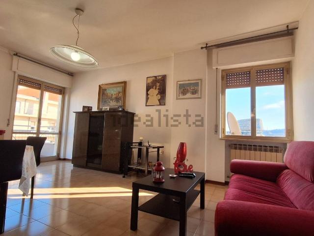 Appartamento in vendita di 123 m² in Via Fortore