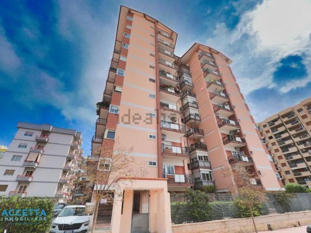 Appartamento in vendita di 123 m² in Via Lago Trasimeno, 5