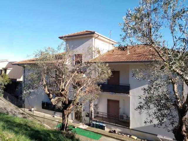 Appartamento in vendita di 123 m² in Via Leonida Repaci
