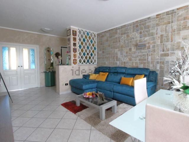 Appartamento in vendita di 123 m² in Via Montegrappa