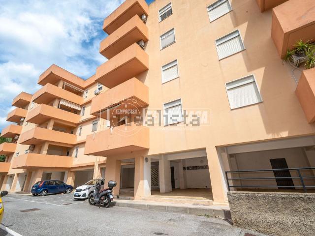 Appartamento in vendita di 123 m² in Via Madonna del Guidare, 4