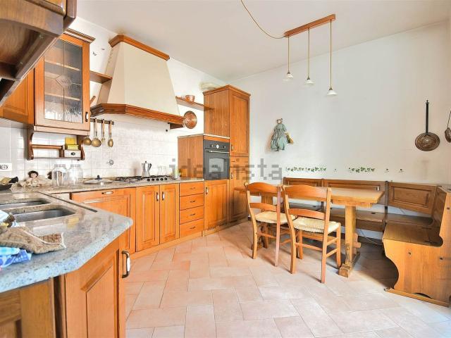 Appartamento in vendita di 123 m² in Via Martiri Senesi di Religione Ebraica