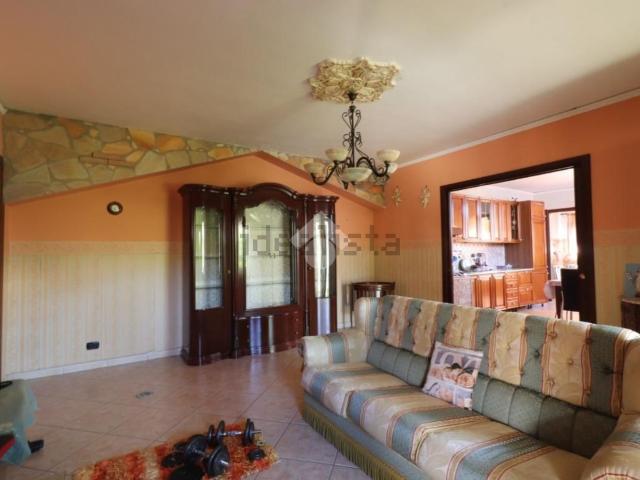 Appartamento in vendita di 123 m² in Via Napoli II Traversa