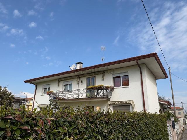 Appartamento in vendita di 123 m² in Via Nicoletta