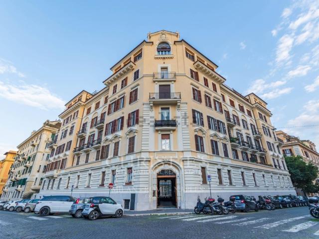 Appartamento in vendita di 123 m² in Via Savoia