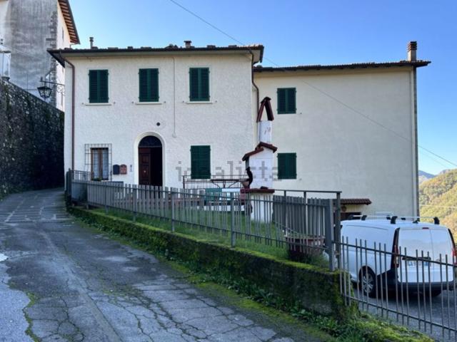 Appartamento in vendita di 123 m² in Via Pacini