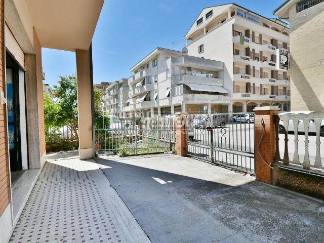 Appartamento in vendita di 123 m² in Via Palestro