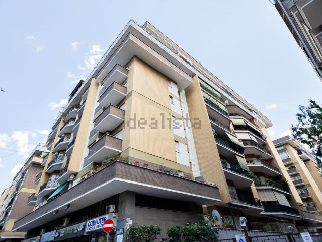 Appartamento in vendita di 123 m² in Via Riccardo Zampieri, 47