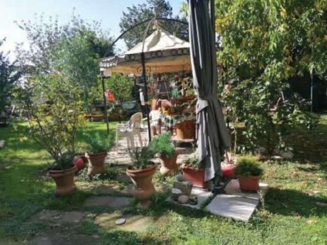 Appartamento in vendita di 123 m² in Via Valentino Lupattelli, 3