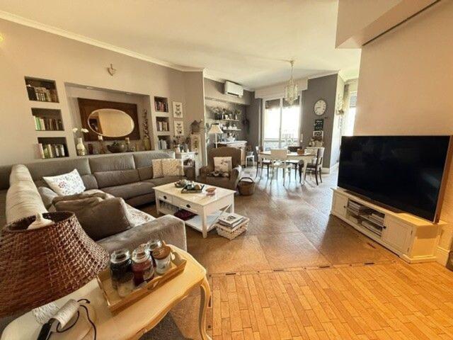 Appartamento in vendita di 123 m² in Via Vittorio Alfieri, 7