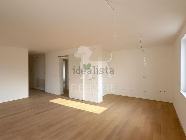 Appartamento in vendita di 123 m² in Viale Venezia, 400