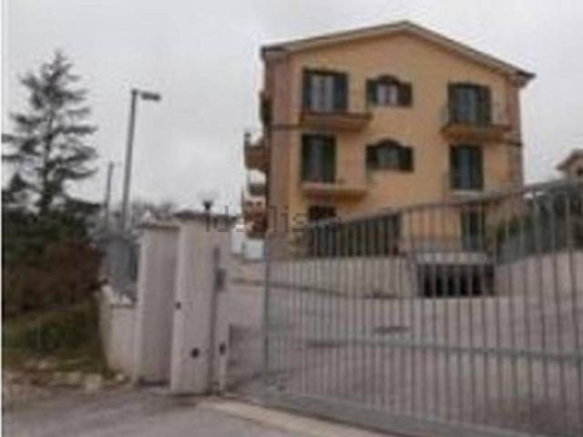 Appartamento in vendita di 123 m² in Contrada Palombara, 7
