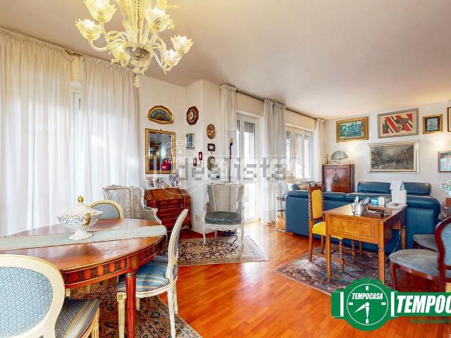 Appartamento in vendita di 124 m² in Via Commerciale, 3