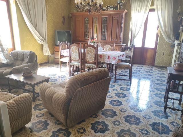 Appartamento in vendita di 124 m² in Via Calanzio, 65