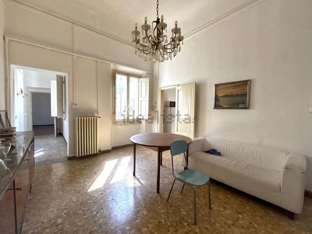 Appartamento in vendita di 124 m² in Via Camillo Cavour